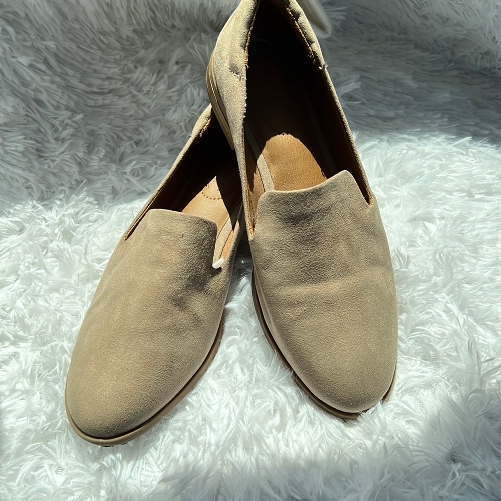 Universal Threads loafers sz 6